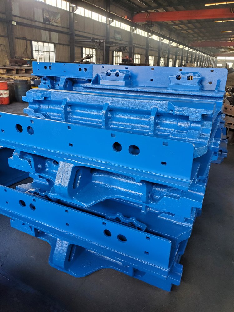 洛陽(yáng)遠(yuǎn)見(jiàn)礦山設(shè)備廠家供應(yīng)刮板機(jī)偏轉(zhuǎn)槽10667702設(shè)備 - 愛(ài)企查