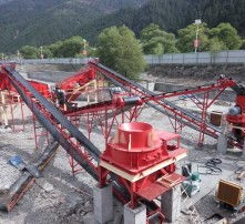 高清圖片 礦山設備的現代化與技術革新